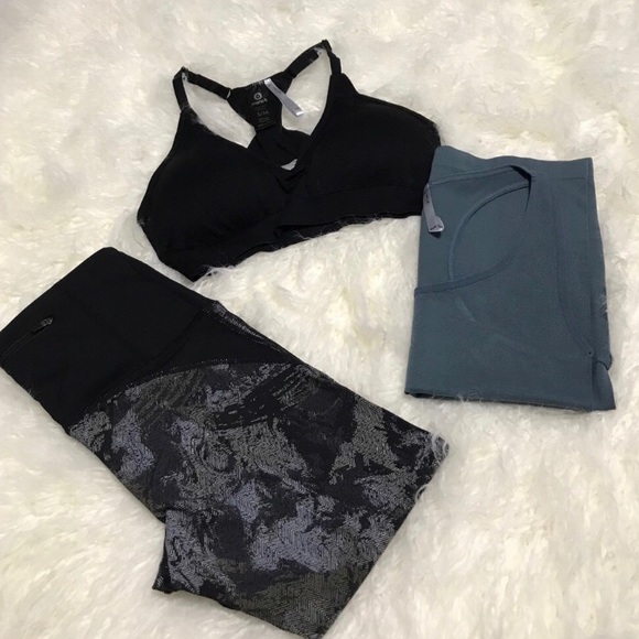 SALE💃🏼 Racerback Tank Soft & Stretchy - Picture 8 of 8